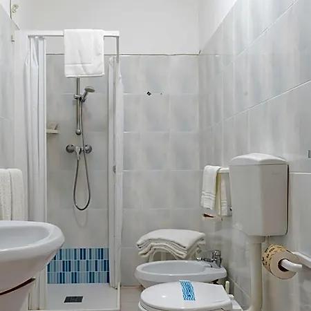 Hotel La Collinetta 3*